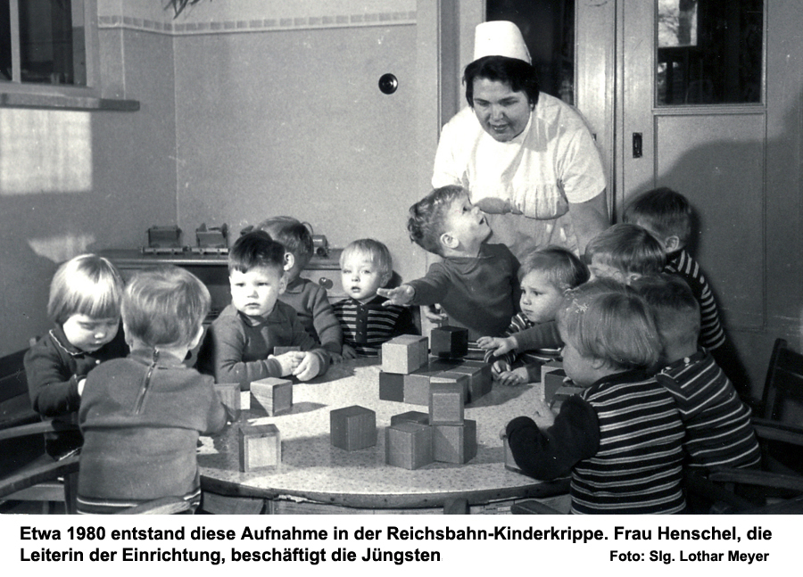 Kindergruppe mit Betreuer